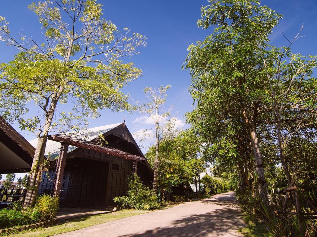 Tanita Lagoon Resort Udon Thani Bilik gambar